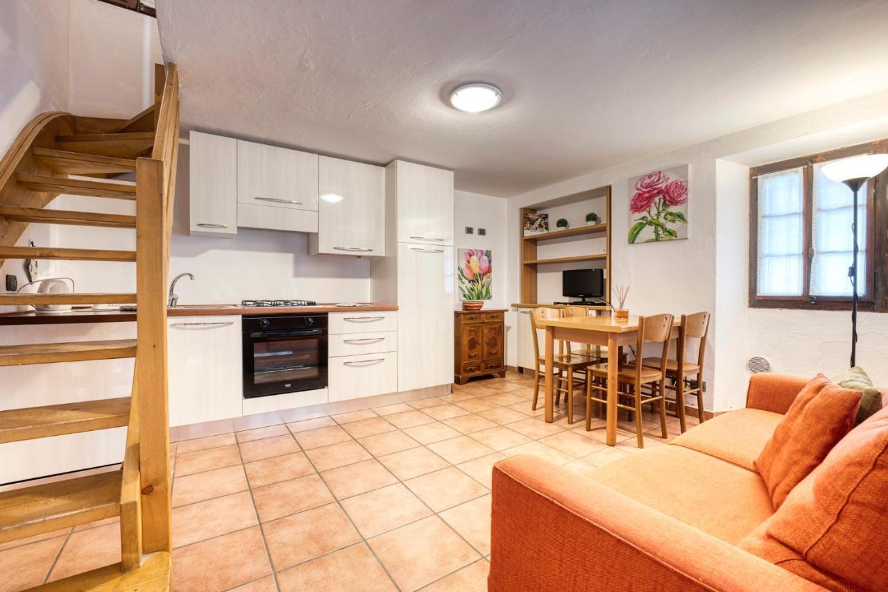 Incanto Walser Apartments Ronco Macugnaga Exterior photo