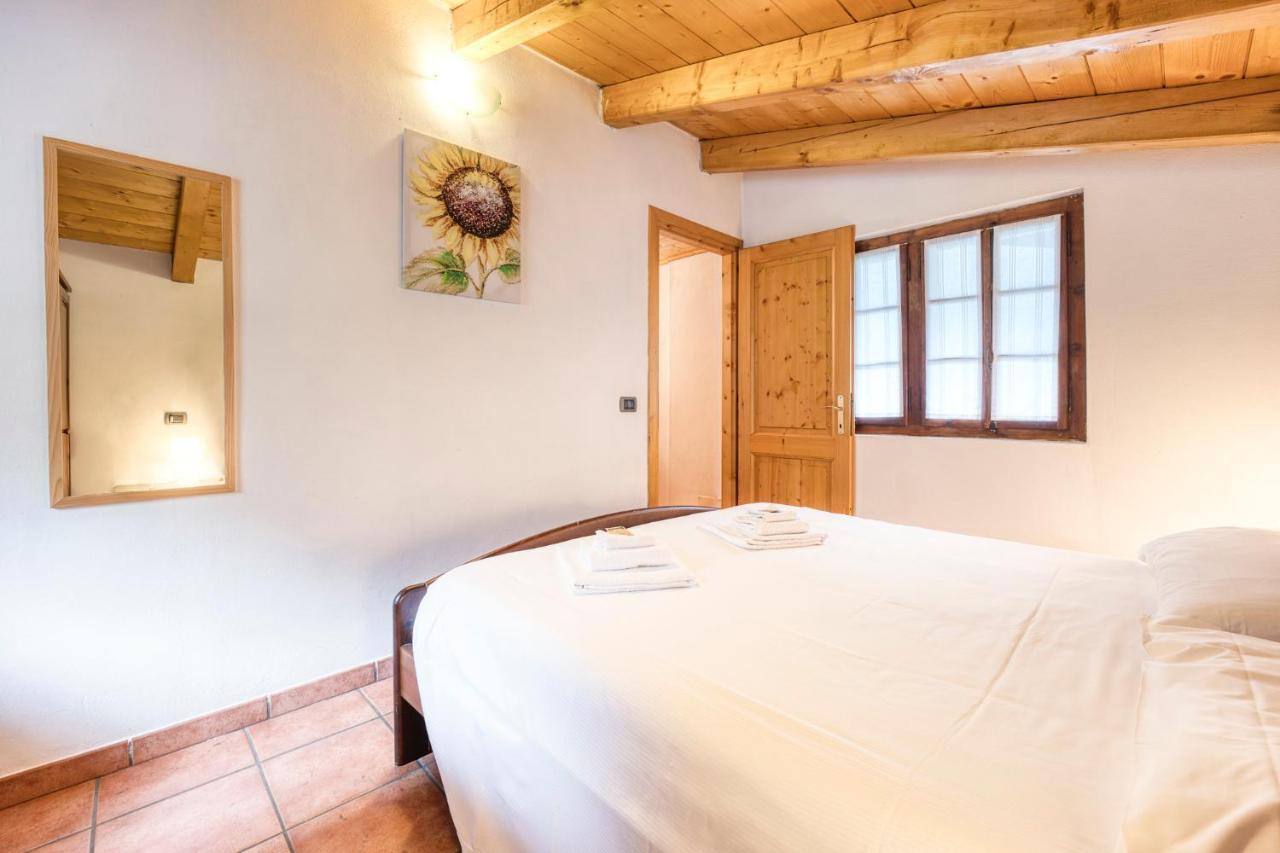 Incanto Walser Apartments Ronco Macugnaga Exterior photo