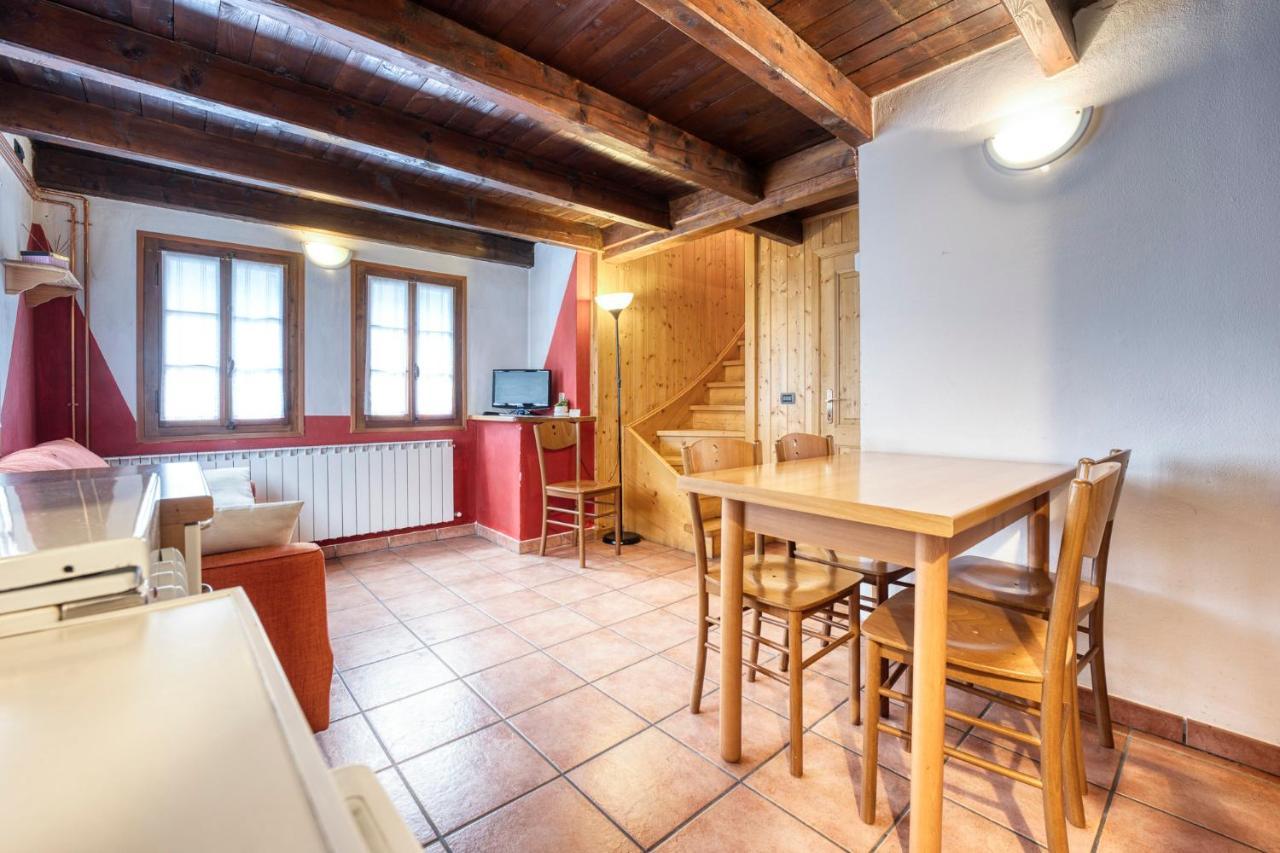 Incanto Walser Apartments Ronco Macugnaga Exterior photo